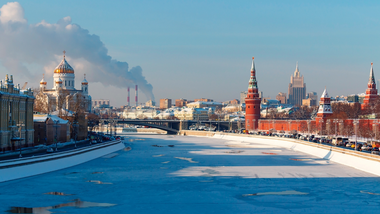 солнечный зимний день москва