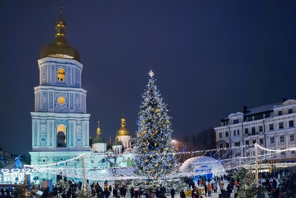 Orthodox Ukrainians celebrate first Christmas independent of Russian church