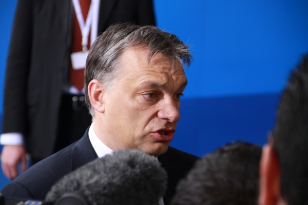 Viktor Orbán calls for new, anti-migrant ‘European spring’