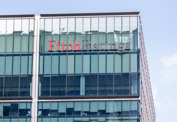 Fitch offers Hungary ratings boost
