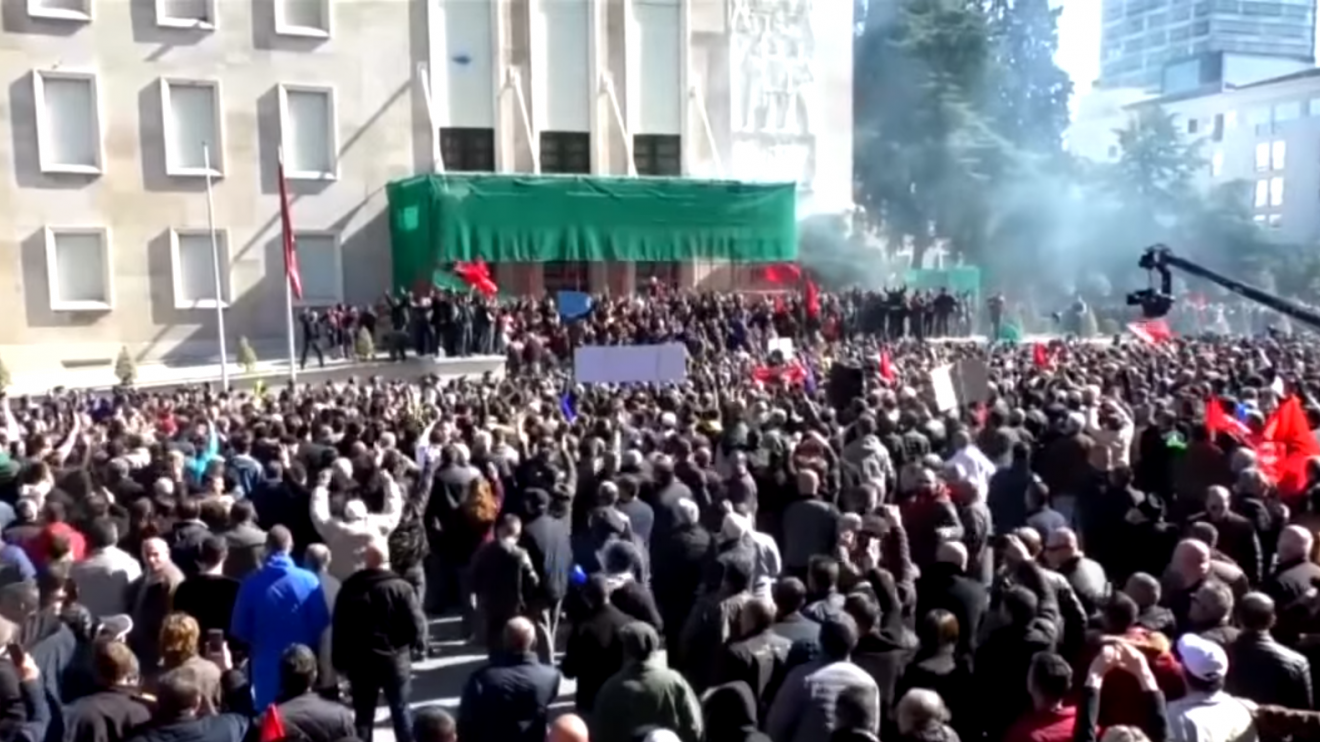 Albanian antigovernment protest turns violent Emerging Europe