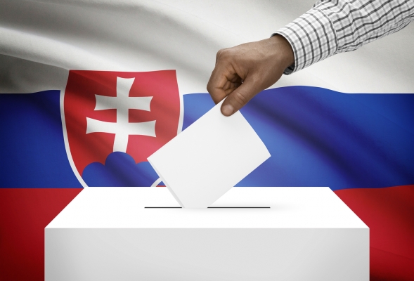 Slovak court rejects ban of far-right party