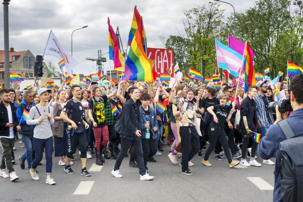 Polish police make 25 arrests following homophobic attacks on pride march