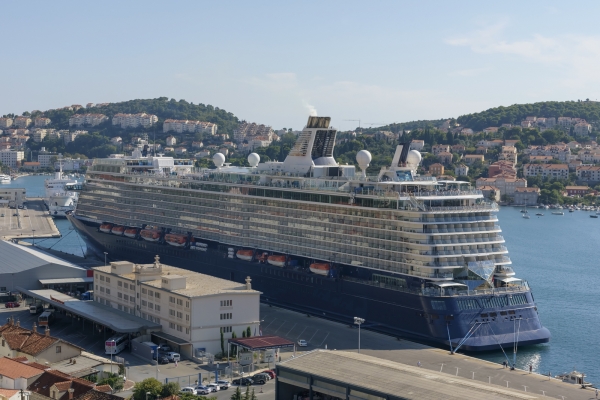 Dubrovnik to tax cruise ships from 2021