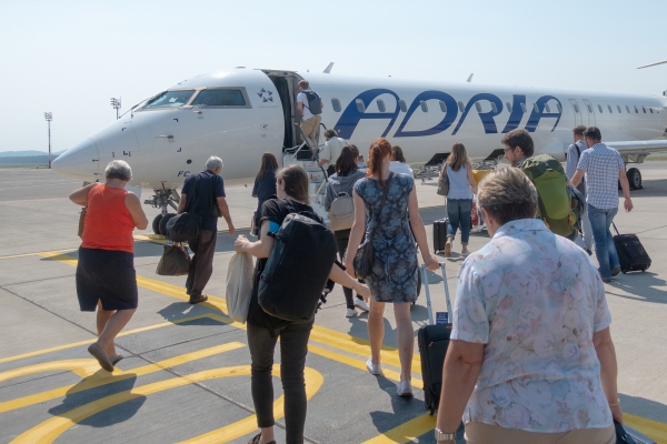 Slovenia’s Adria Airways suspends operations