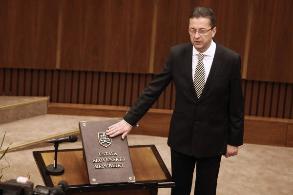Deputy speaker of Slovak parliament resigns over journalist murder link