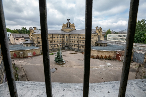 Vilnius transforms historic prison into art space for Christmas