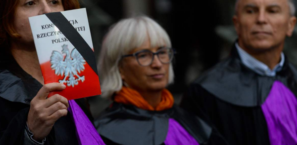 Why are judges from across Europe protesting in Poland?