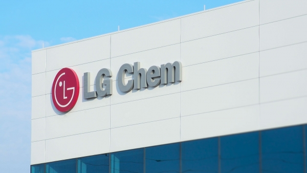 LG Chem Wrocław secures 480 million-euro loan to ramp up battery production