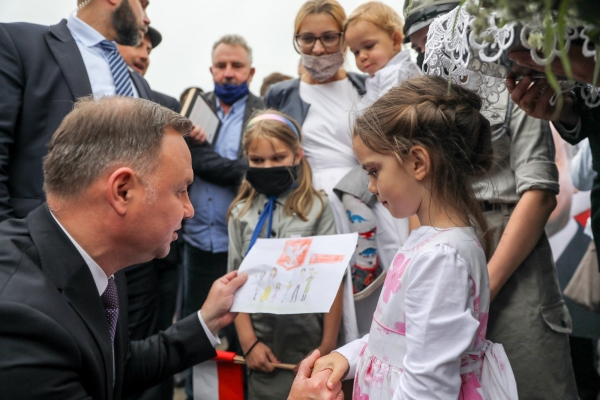 Poland’s ruling conservatives go all-in with ‘traditional family’ card. It may not be enough to keep their man in the presidential palace