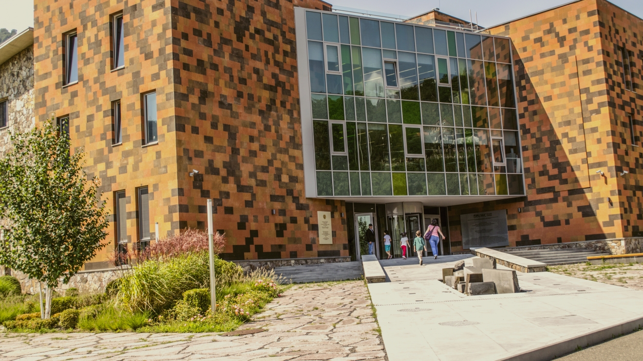 Developing distance education in Armenia - Emerging Europe