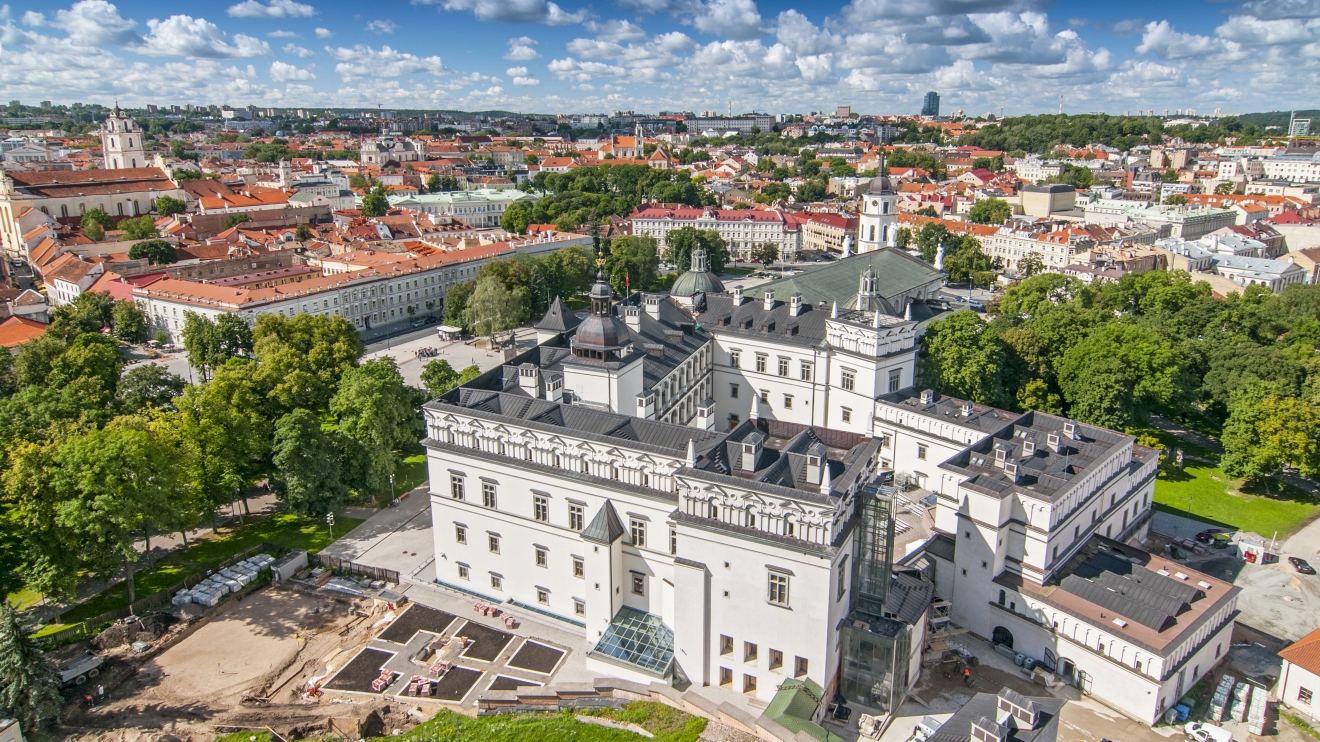 cathedral square vilnius lithuania