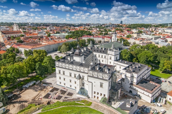 Lithuania’s fiscal prudence offers investors confidence