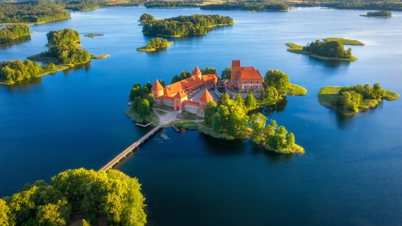 Links With The Past: The Manors Of Lithuania - Emerging Europe