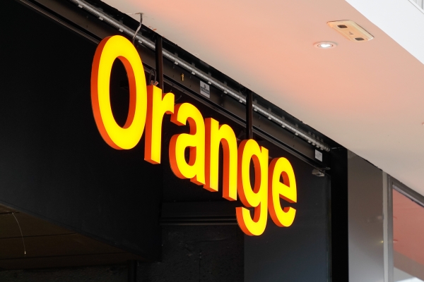 Orange buys Telekom Romania in deal worth 268 million euros