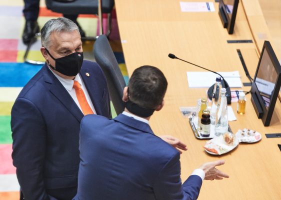 Hungary, Poland lift EU budget veto