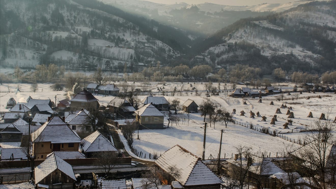traditional houses-romania village