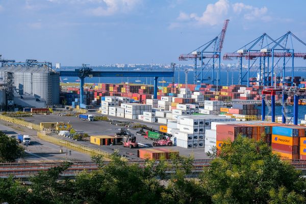 EU, UK remove tariffs on Ukrainian goods, but logistical problems continue to hamper trade