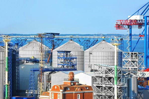 ‘Mountains’ of grain risk going to waste if Russia continues to block Ukraine’s ports