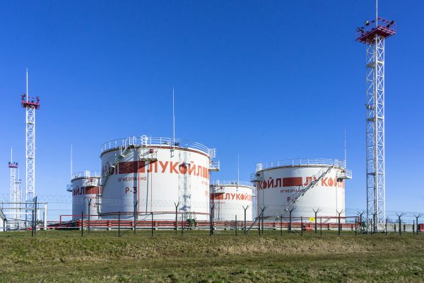 As EU targets oil in new round of Russia sanctions, Hungary, Slovakia seek opt-outs