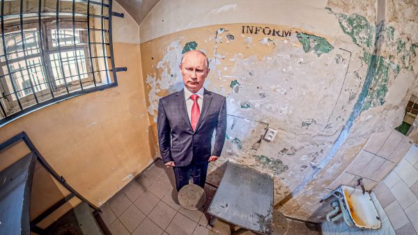 In Vilnius, Vladimir Putin is already behind bars