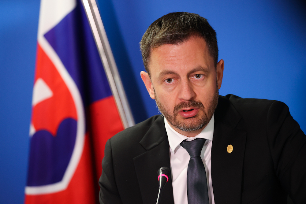 Photo of Slovensko čelí obnoveným politickým otrasom a čiastočnej ekonomickej nestabilite