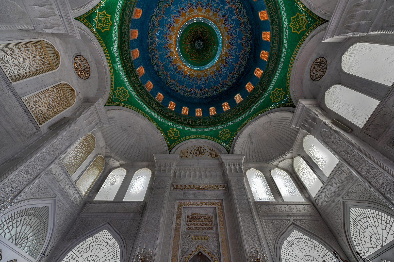 bigstock-Bibi-heybat-Mosque–Baku-Aze-295354978