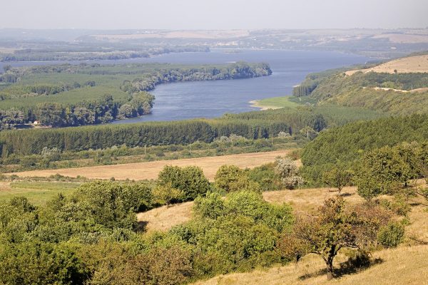 As Romania and Bulgaria revive decades-old hydropower plans, ecologists call foul